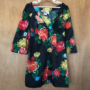 Hilo Hattie Hawaiian floral top